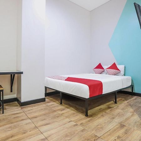 Oyo 127 W Residence Jakarta Extérieur photo