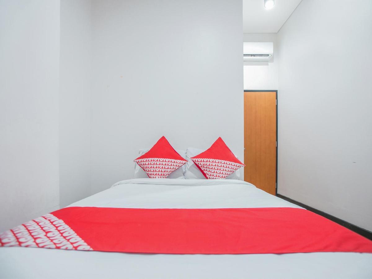 Oyo 127 W Residence Jakarta Extérieur photo